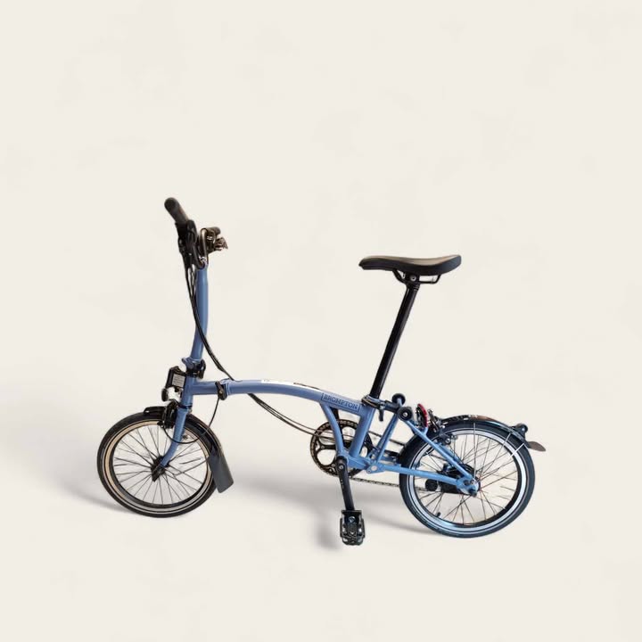 M 6 L kerékpár kék